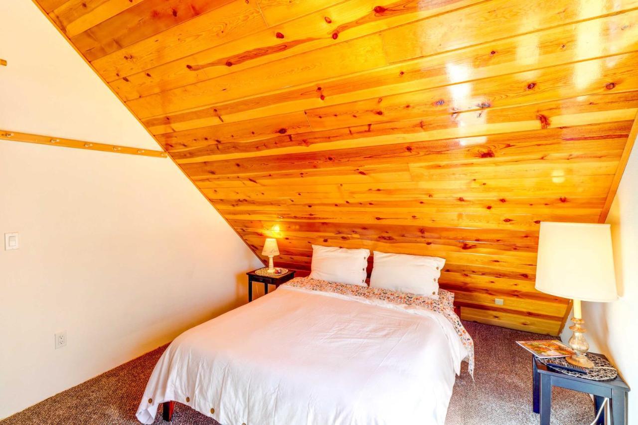 Lakeside Cabin Rental With Hot Tub - Close To Hiking Пайнтоп-Лейксайд Экстерьер фото